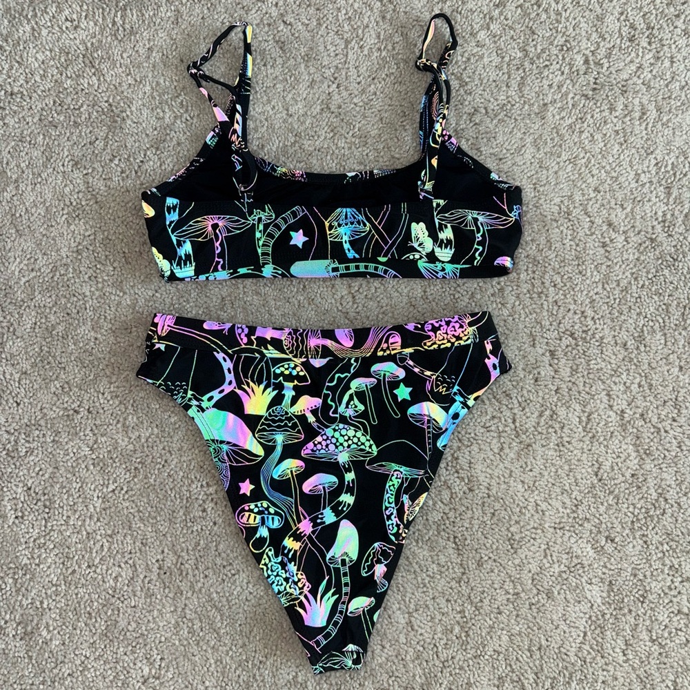 iHeartRaves Reflective Mushroom Rave Set - Size S - Picture 3 of 4